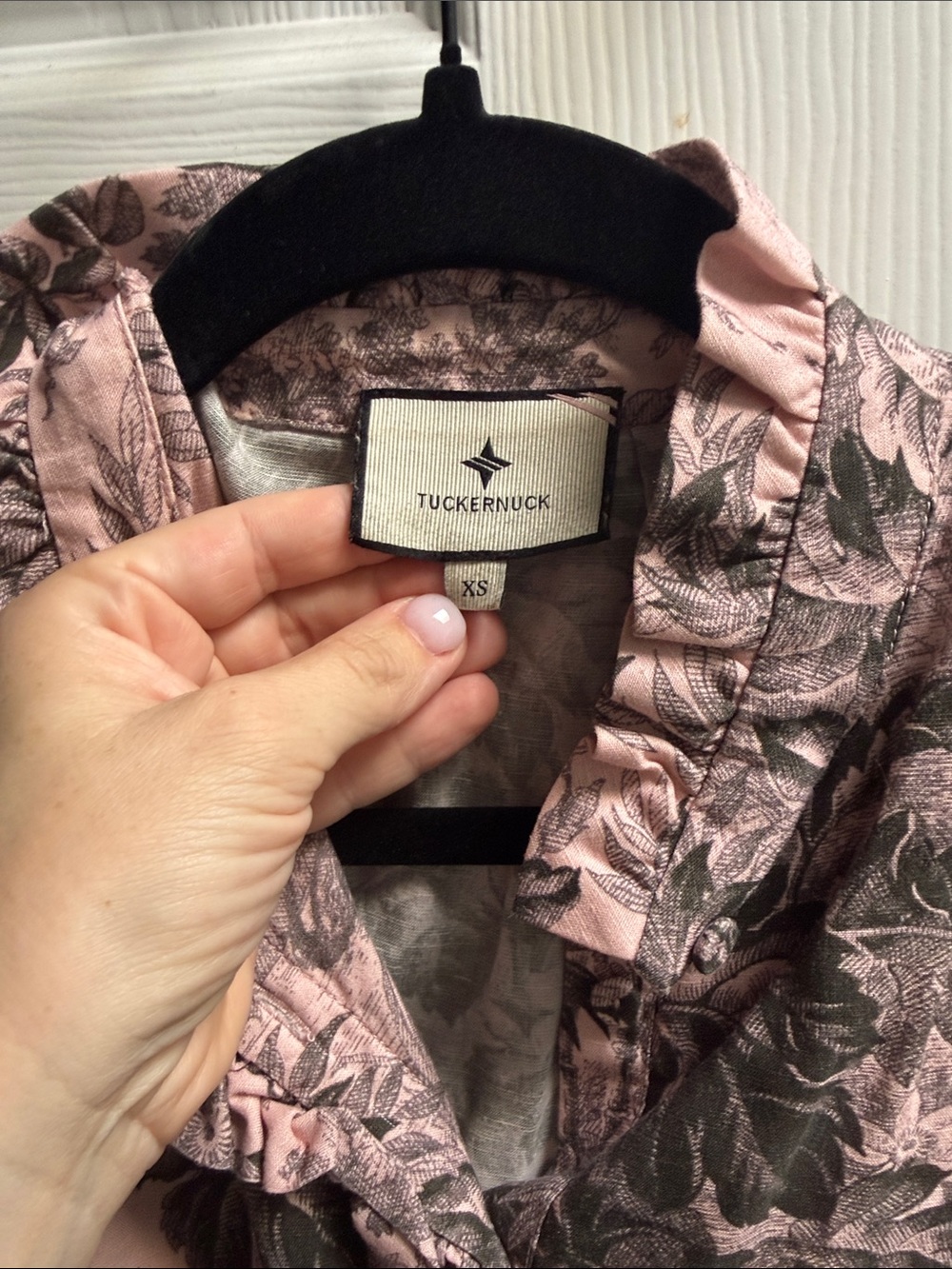 Tuckernuck Pink and Black Floral Ruffle Blouse - Picture 2 of 3
